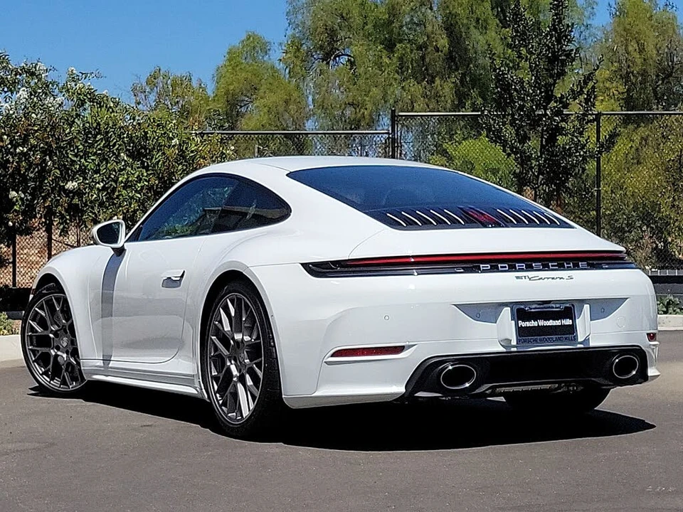 2025 Porsche 992 Carrera S - Image 3 of 31