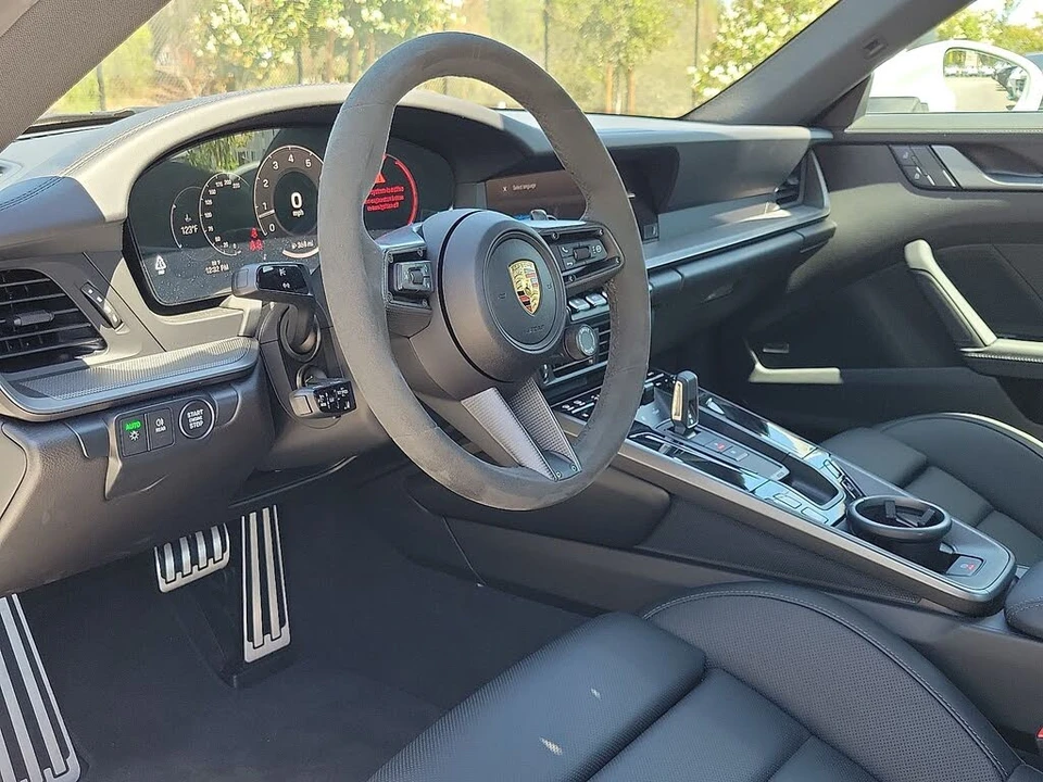 2025 Porsche 992 Carrera S - Image 4 of 31
