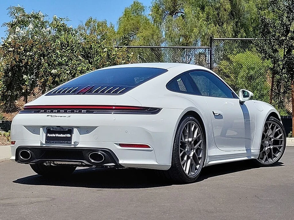 2025 Porsche 992 Carrera S - Image 7 of 31