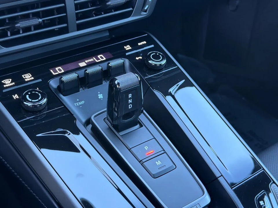 2025 Porsche 992 Carrera S - Image 20 of 28