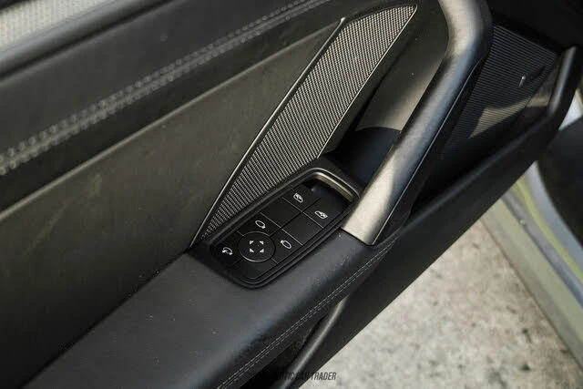 2025 Porsche 992 Carrera S - Image 27 of 31