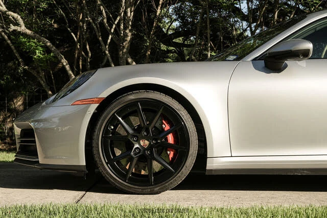 2025 Porsche 992 Carrera S - Image 4 of 31