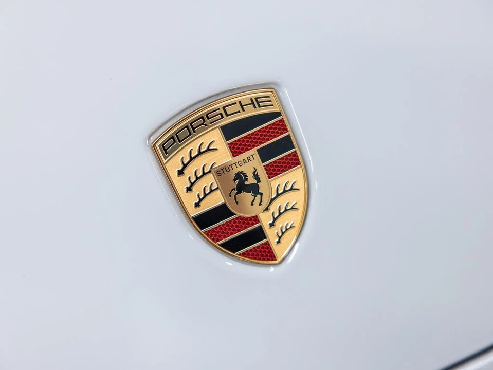 2025 Porsche 992 Carrera S - Image 18 of 31