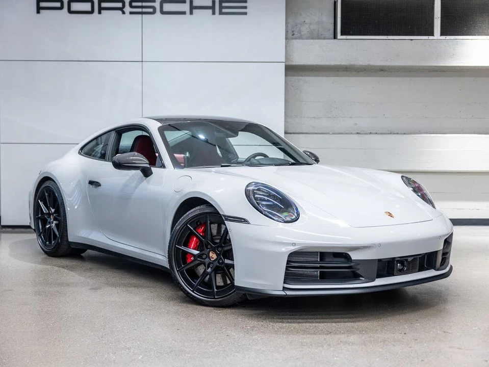 2025 Porsche 992 Carrera S - Image 14 of 31