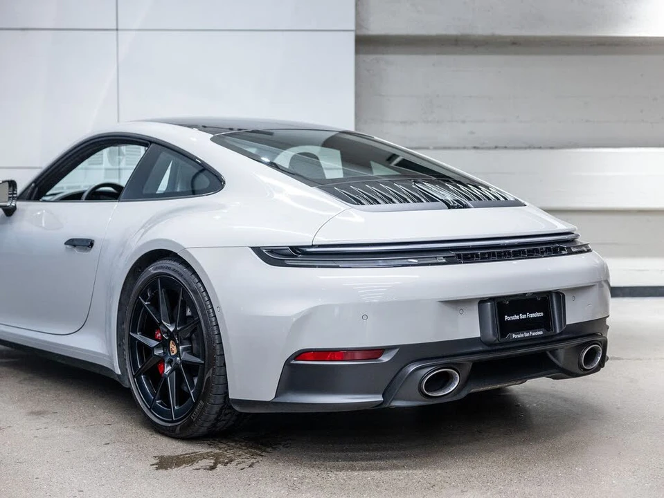 2025 Porsche 992 Carrera S - Image 29 of 31
