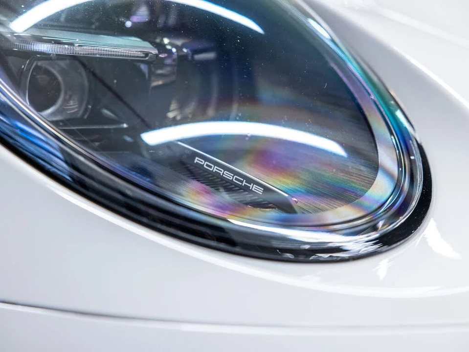 2025 Porsche 992 Carrera S - Image 11 of 31