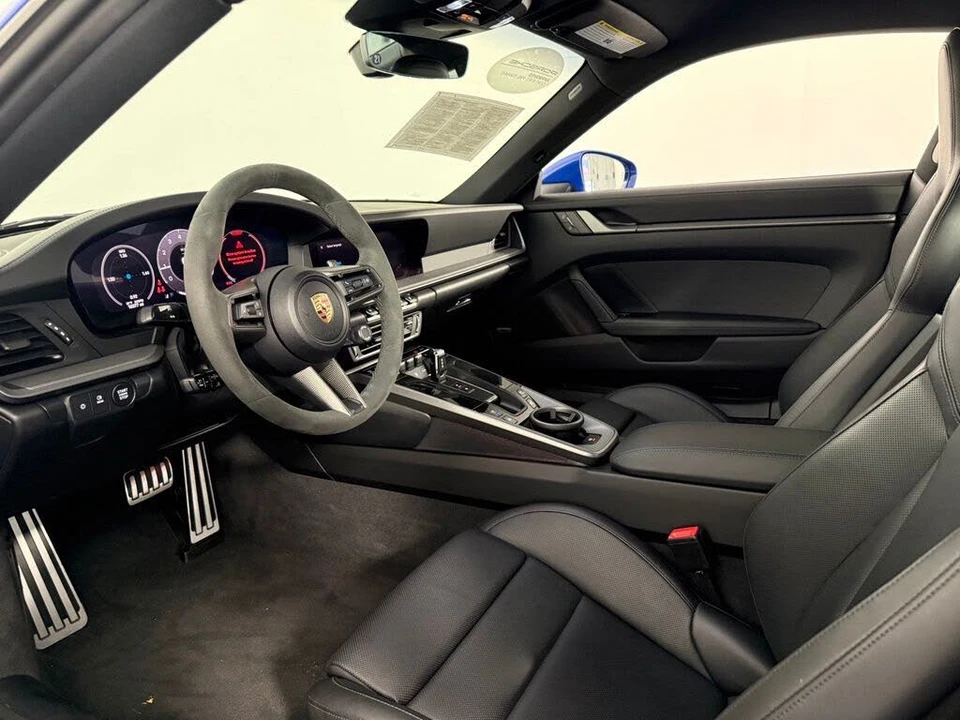 2025 Porsche 992 Carrera S - Image 4 of 7