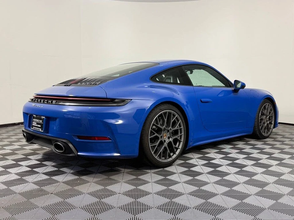 2025 Porsche 992 Carrera S - Image 7 of 7