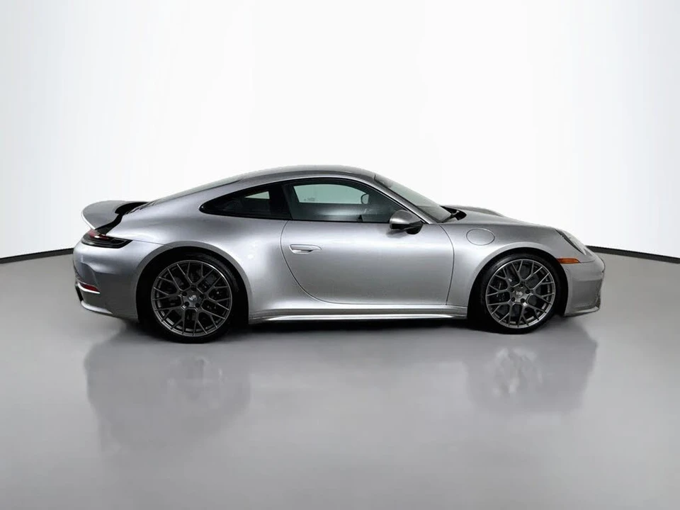 2025 Porsche 992 Carrera S - Image 8 of 31