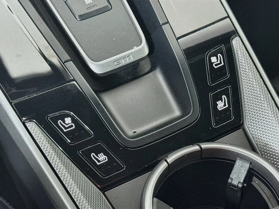 2025 Porsche 992 Carrera S - Image 20 of 31