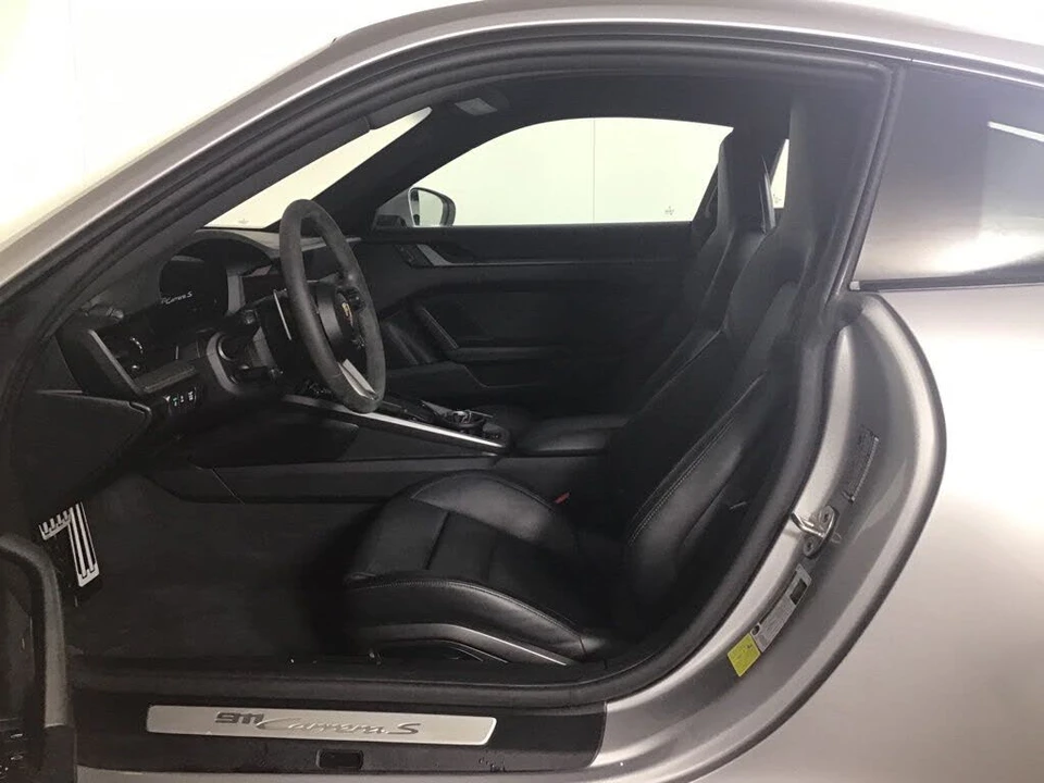 2025 Porsche 992 Carrera S - Image 5 of 7