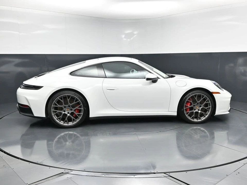 2025 Porsche 992 Carrera S - Image 13 of 31