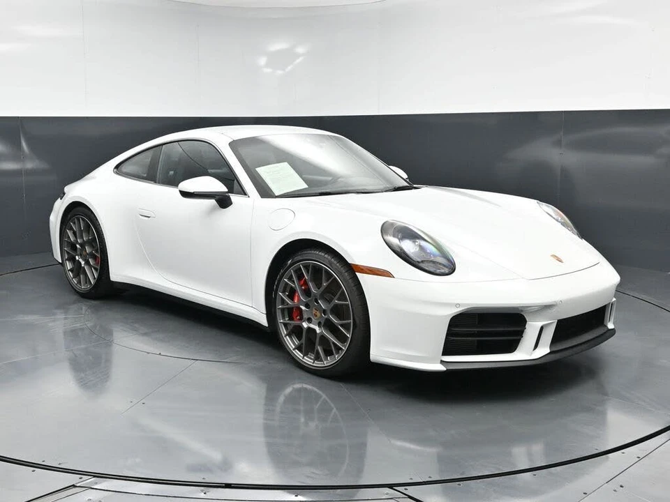2025 Porsche 992 Carrera S - Image 14 of 31