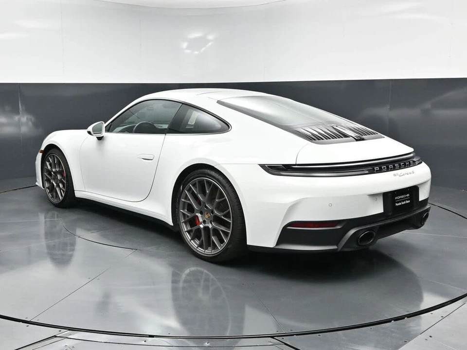 2025 Porsche 992 Carrera S - Image 11 of 31
