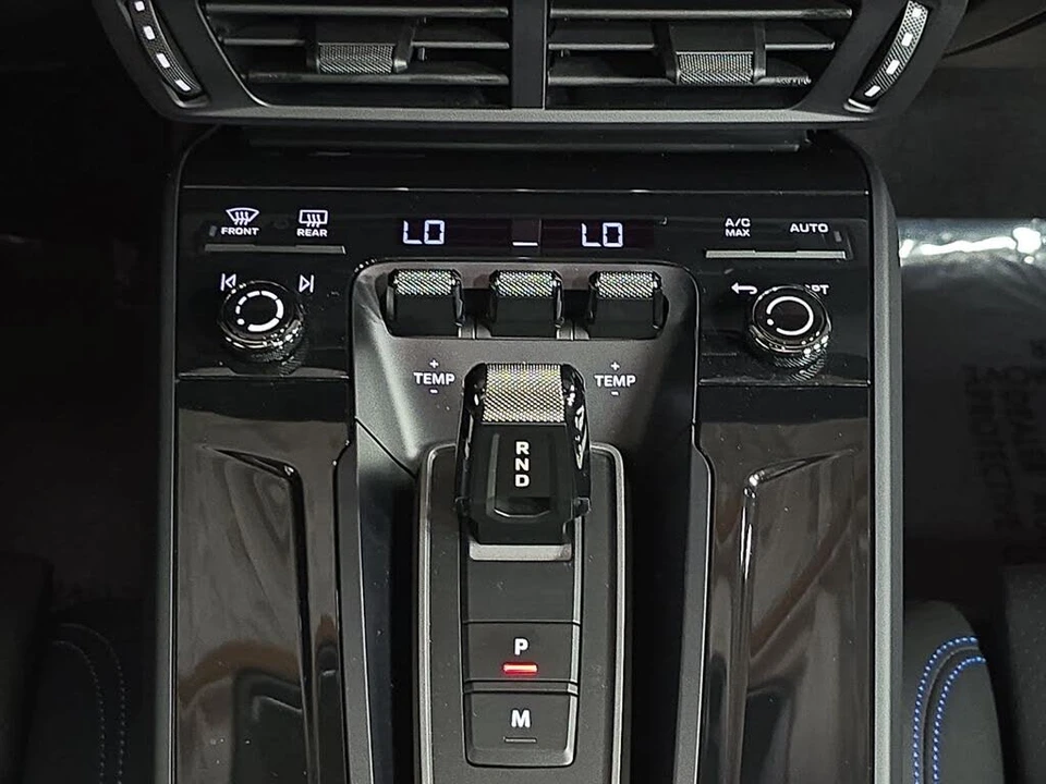 2025 Porsche 992 Carrera S - Image 19 of 30