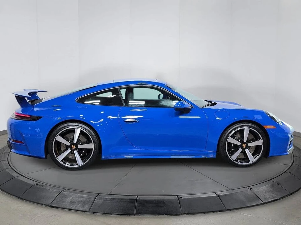2025 Porsche 992 Carrera S - Image 8 of 30