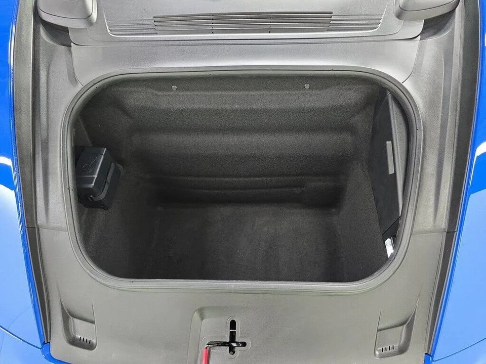 2025 Porsche 992 Carrera S - Image 25 of 30
