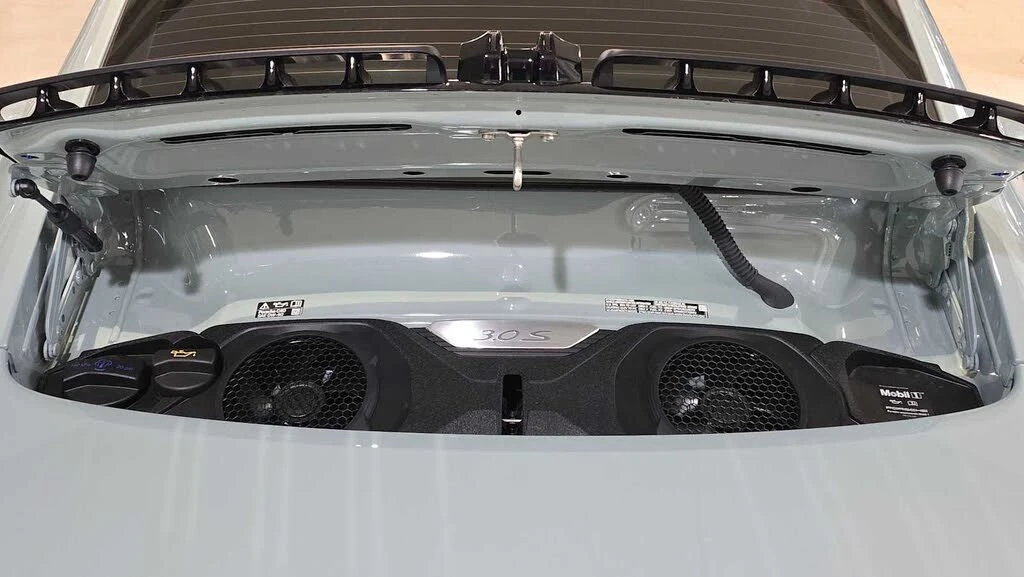 2025 Porsche 992 Carrera S - Image 15 of 31
