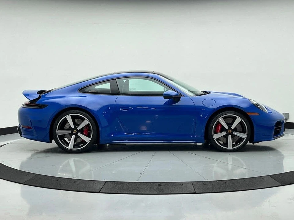 2025 Porsche 992 Carrera S - Image 6 of 31