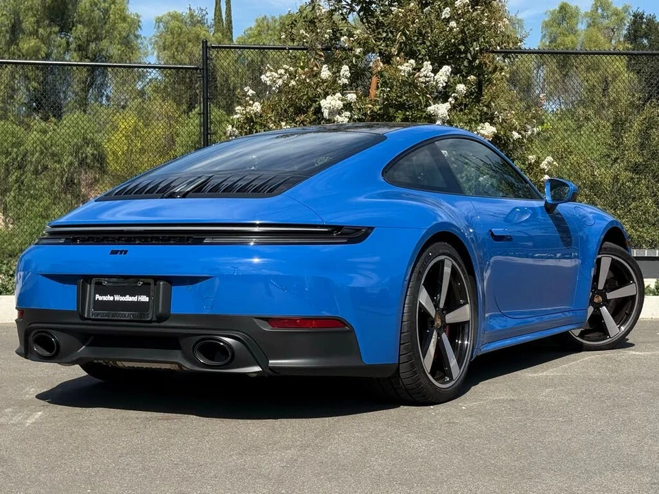 2025 Porsche 992 Carrera S - Image 7 of 31