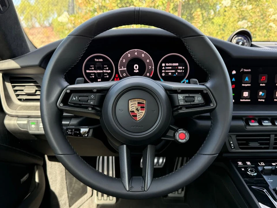 2025 Porsche 992 Carrera S - Image 15 of 31