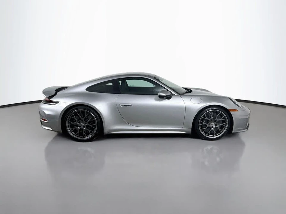 2025 Porsche 992 Carrera S - Image 8 of 31