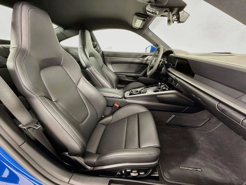 2025 Porsche 992 Carrera S - Image 27 of 30