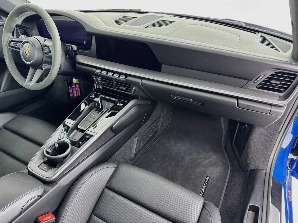 2025 Porsche 992 Carrera S - Image 28 of 30