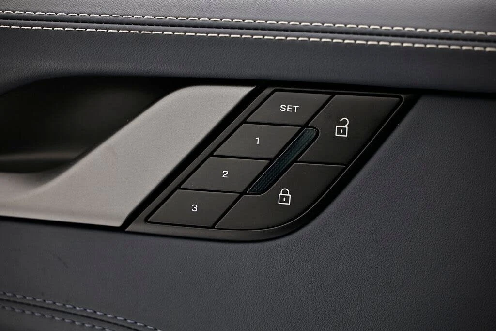2025 Porsche 992 Carrera S - Image 23 of 31