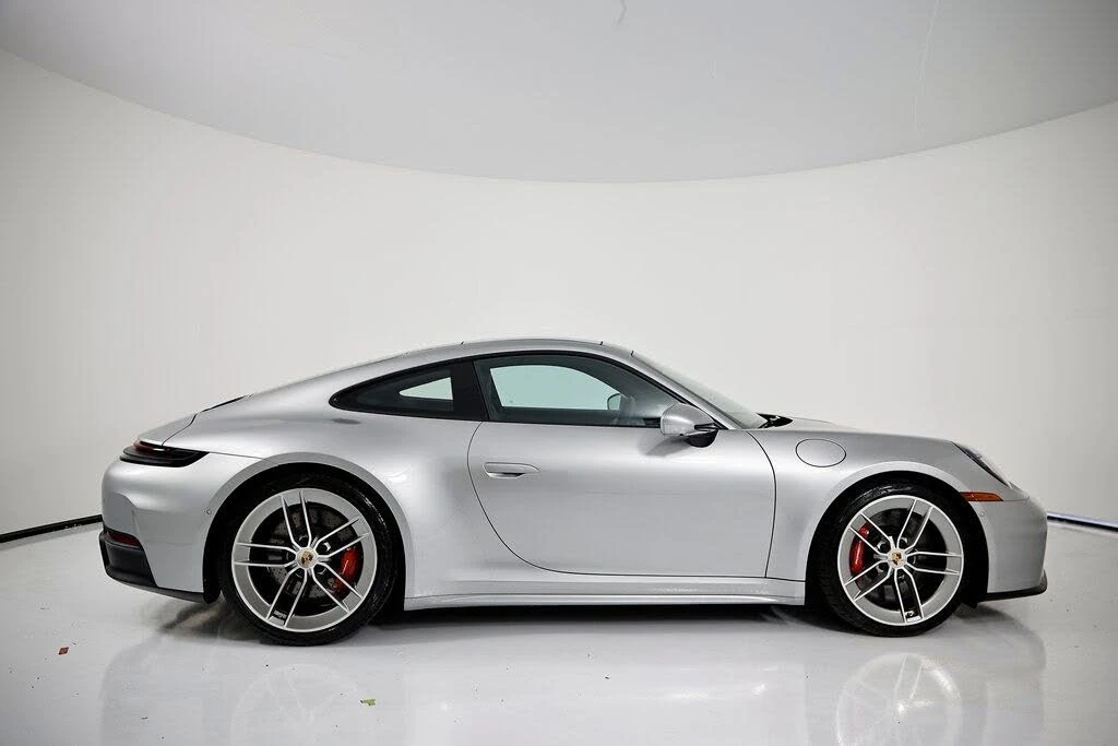 2025 Porsche 992 Carrera S - Image 8 of 31