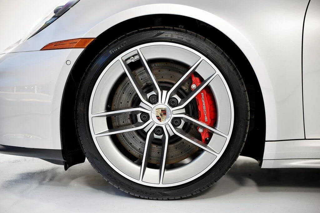 2025 Porsche 992 Carrera S - Image 14 of 31
