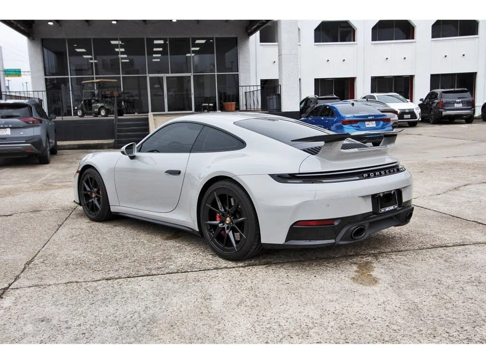 2025 Porsche 992 Carrera S - Image 5 of 31