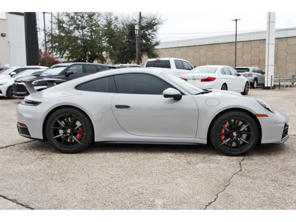 2025 Porsche 992 Carrera S - Image 8 of 31