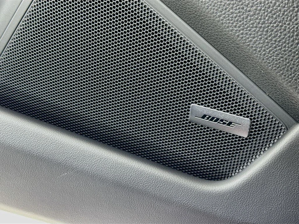 2025 Porsche 992 Carrera S - Image 12 of 31