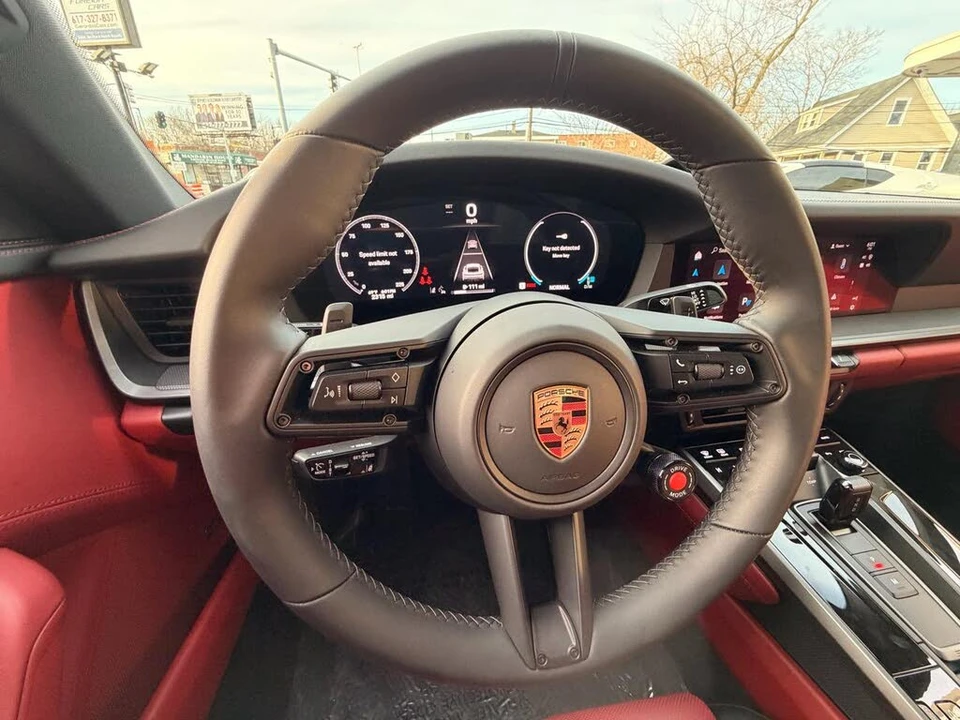 2025 Porsche 992 Carrera S - Image 26 of 31