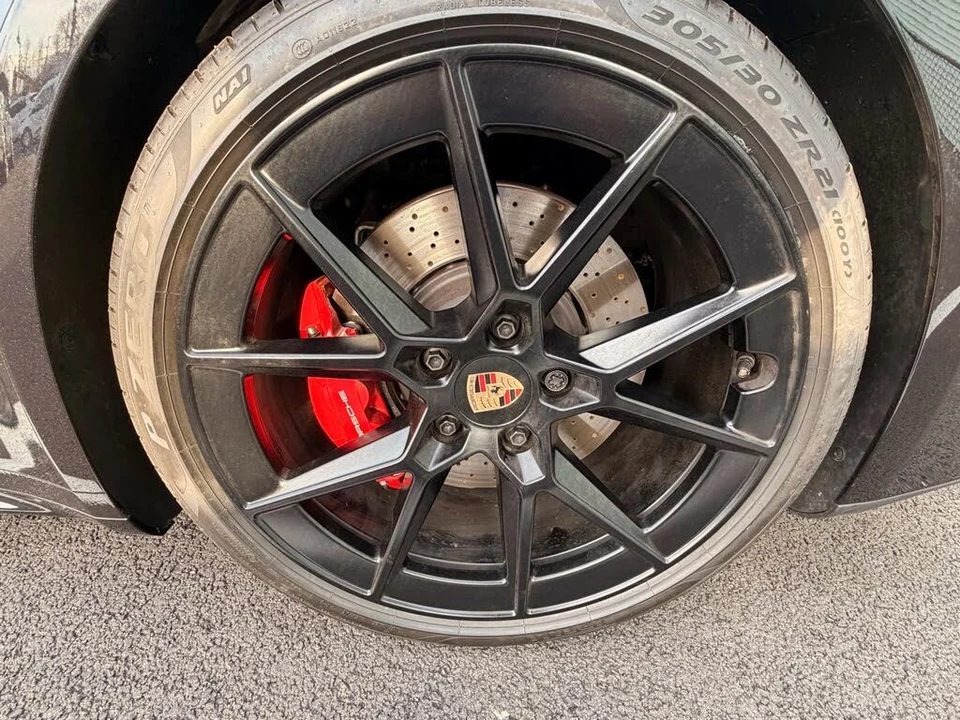 2025 Porsche 992 Carrera S - Image 17 of 31