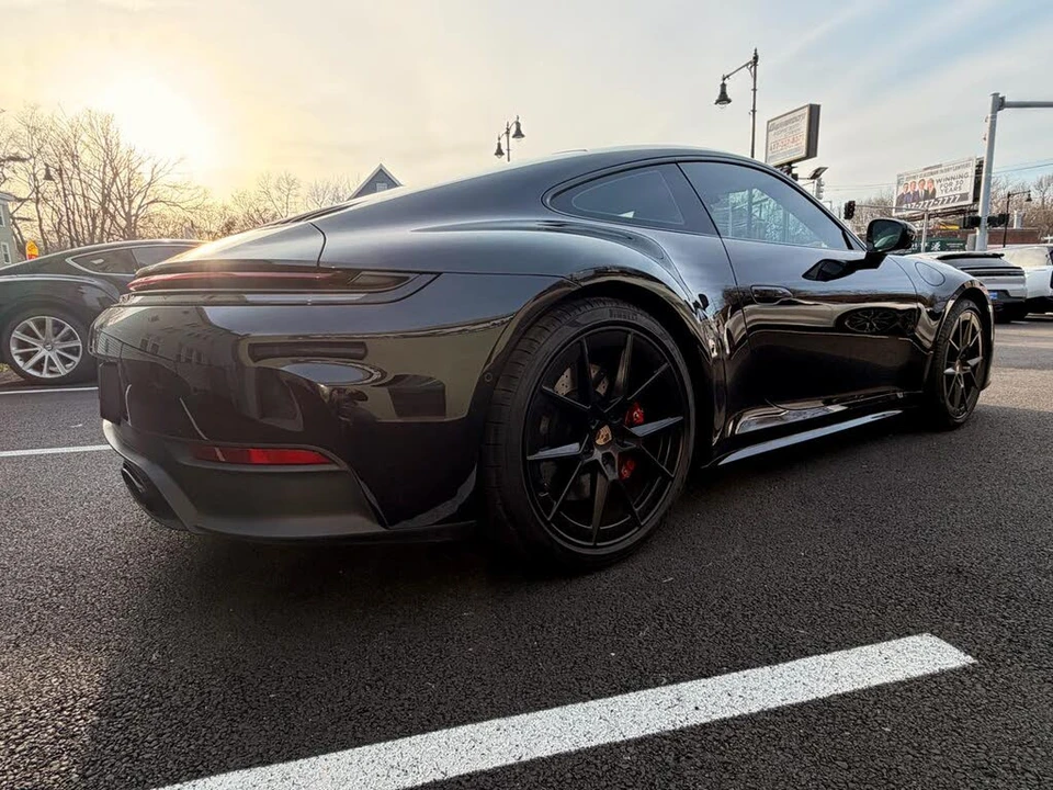 2025 Porsche 992 Carrera S - Image 7 of 31
