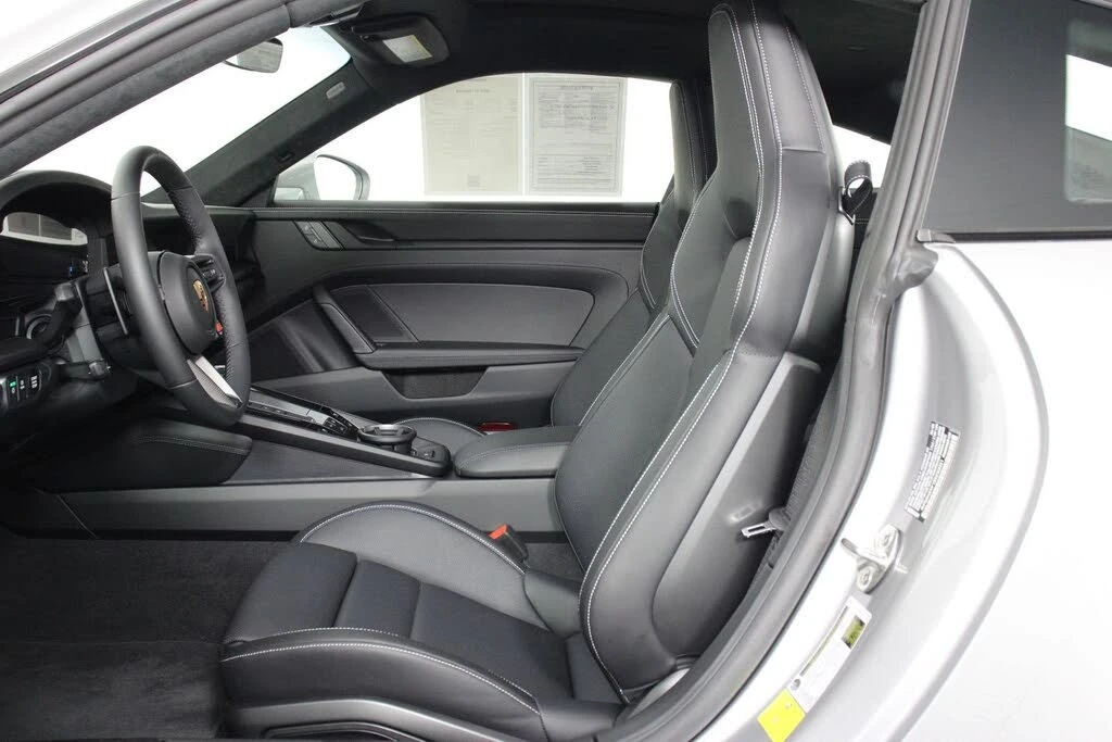 2025 Porsche 992 Carrera S - Image 5 of 31