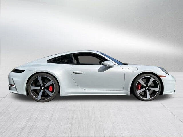 2025 Porsche 992 Carrera S - Image 8 of 31