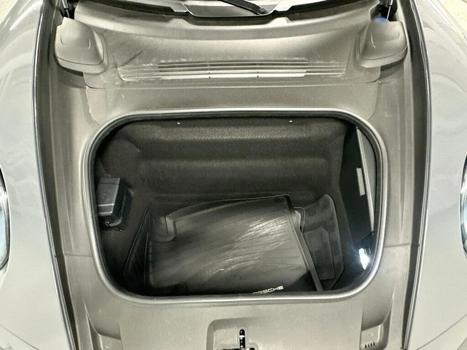 2025 Porsche 992 Carrera S - Image 26 of 31