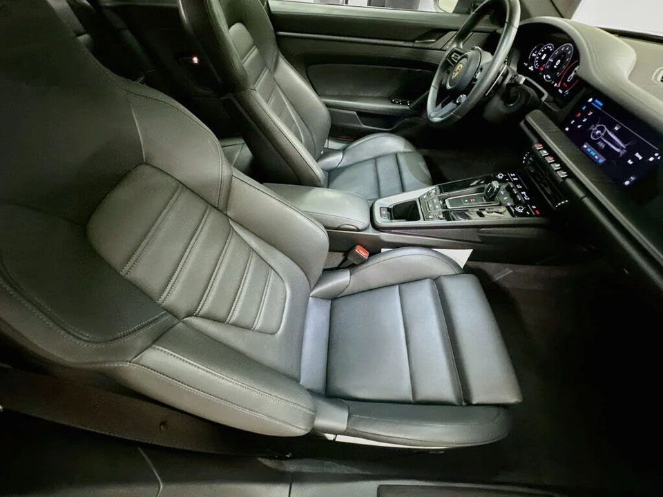 2025 Porsche 992 Carrera S - Image 28 of 31
