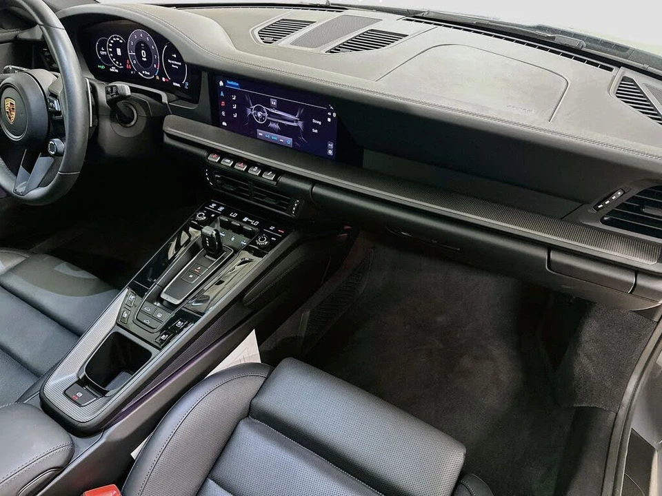 2025 Porsche 992 Carrera S - Image 29 of 31