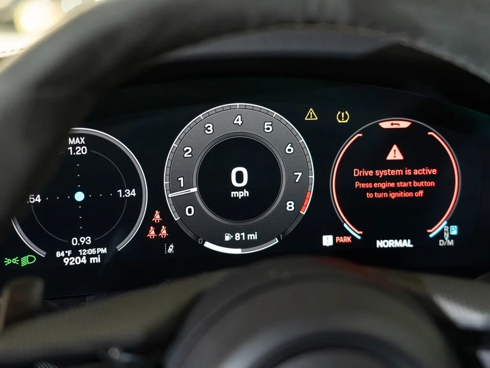 2025 Porsche 992 Carrera S - Image 18 of 25