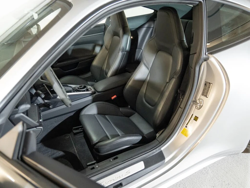 2025 Porsche 992 Carrera S - Image 5 of 26