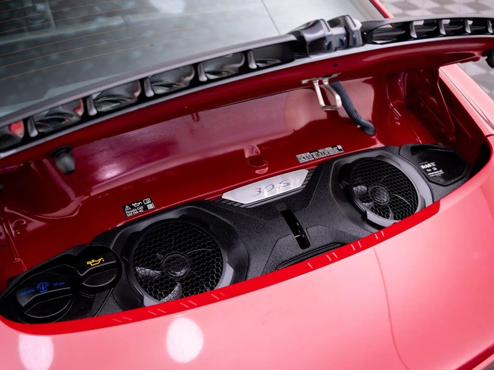 2025 Porsche 992 Carrera S - Image 27 of 31