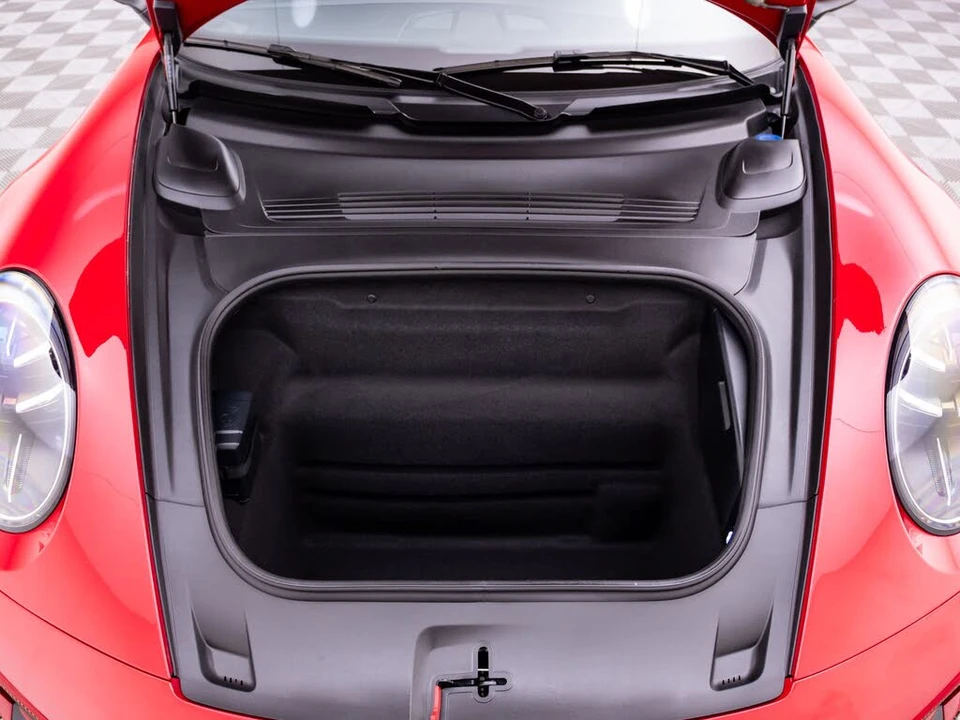 2025 Porsche 992 Carrera S - Image 26 of 31