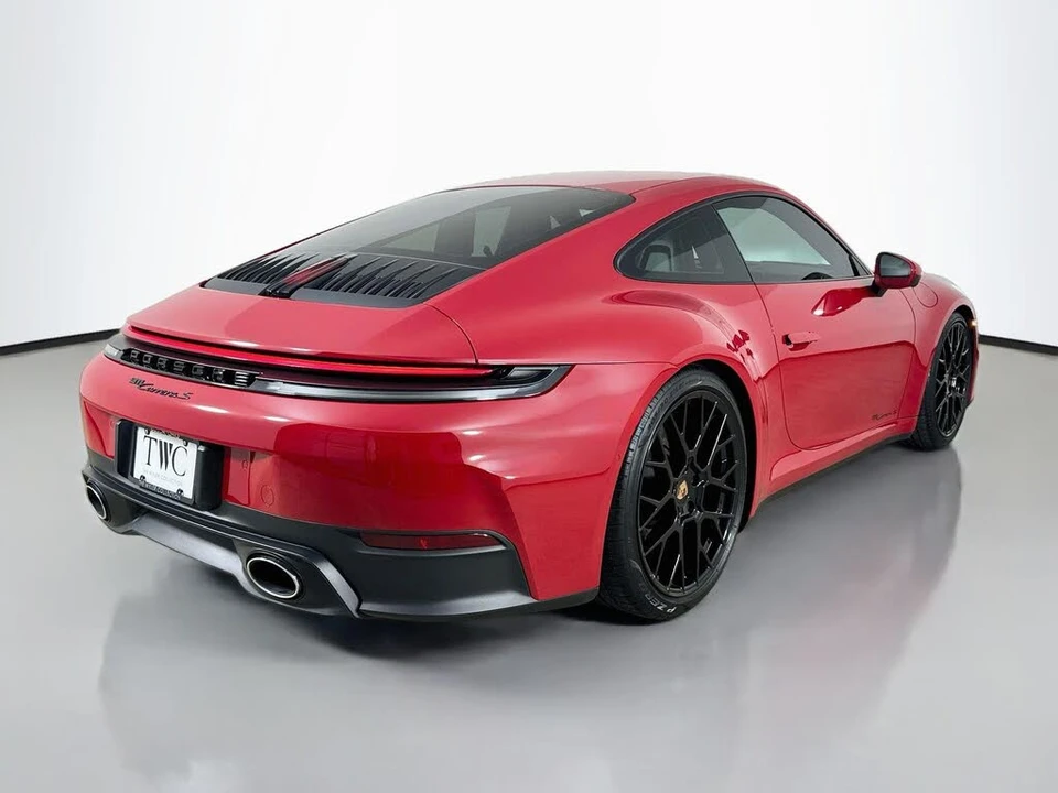 2025 Porsche 992 Carrera S - Image 5 of 31