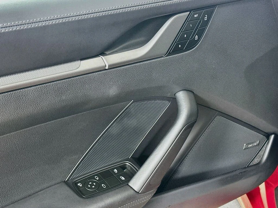 2025 Porsche 992 Carrera S - Image 17 of 31