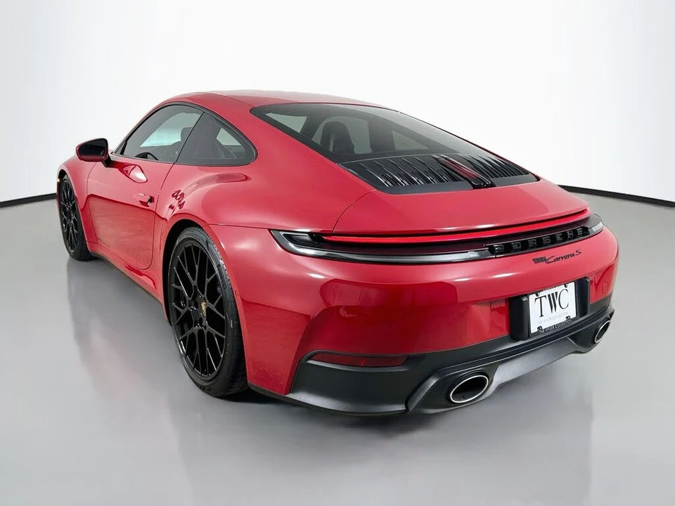 2025 Porsche 992 Carrera S - Image 7 of 31