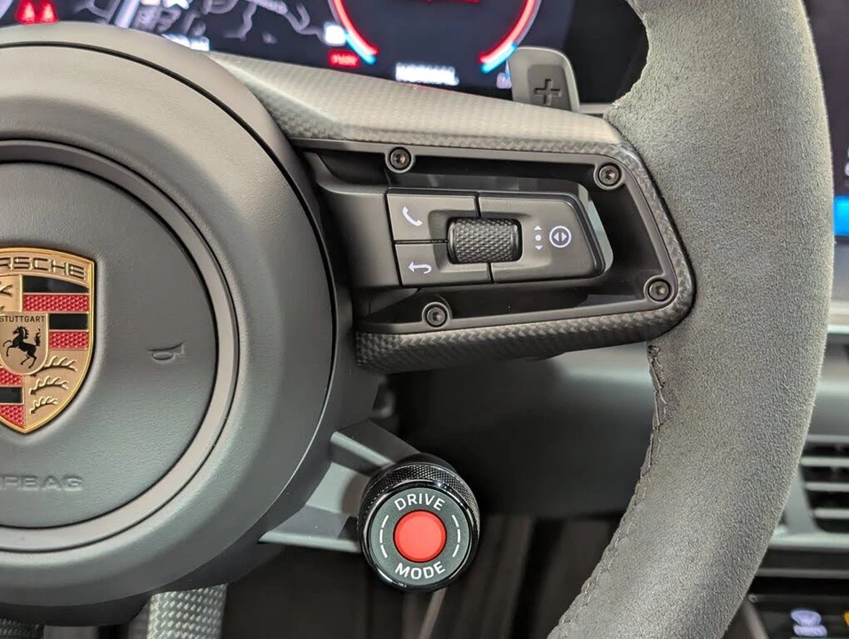 2025 Porsche 992 Carrera S - Image 16 of 27